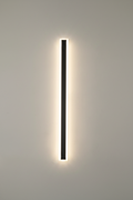 Vynn linear outdoor wall light in warm white, product shot