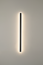 Vynn linear outdoor wall light in warm white, product shot